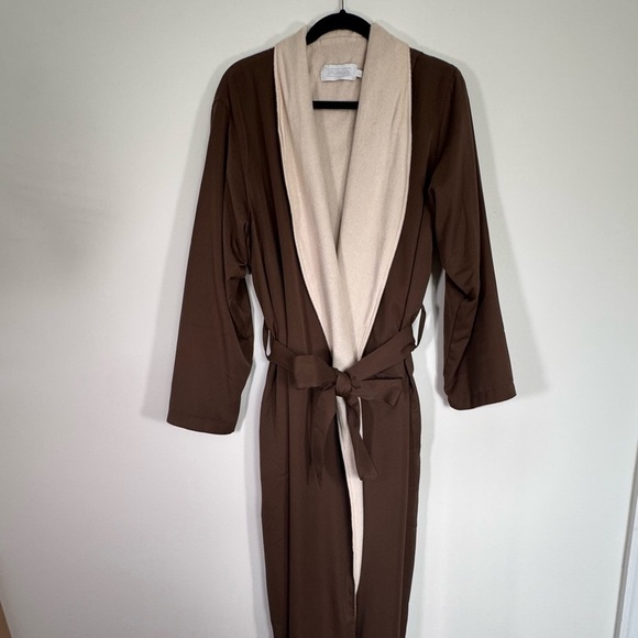 Restoration Hardware Other - Restoration Hardware Chocolate and Ivory Women's Robe Large Cozy Luxury Spa